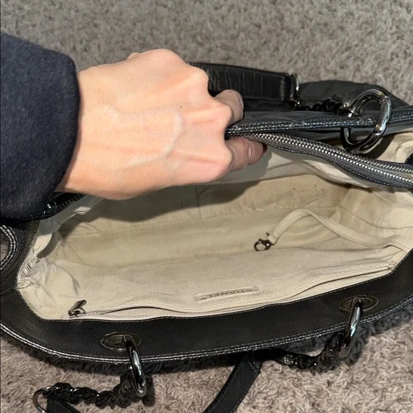 Chanel Gray Quilted Shoulder Bag - Picture 7 of 16